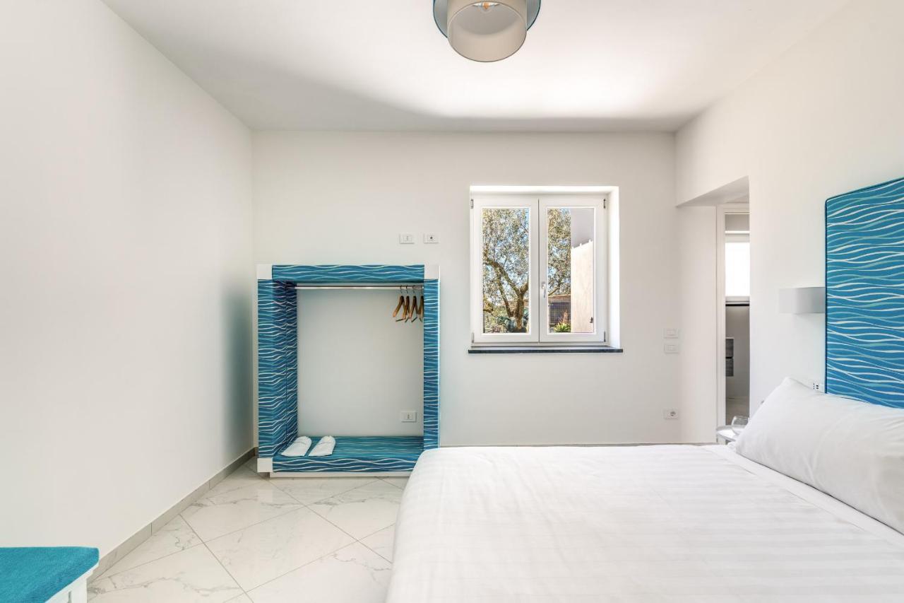 Villa Rusinella Minimalist Retreat With Sea Views มัสซาลูเบรนเซ ภายนอก รูปภาพ