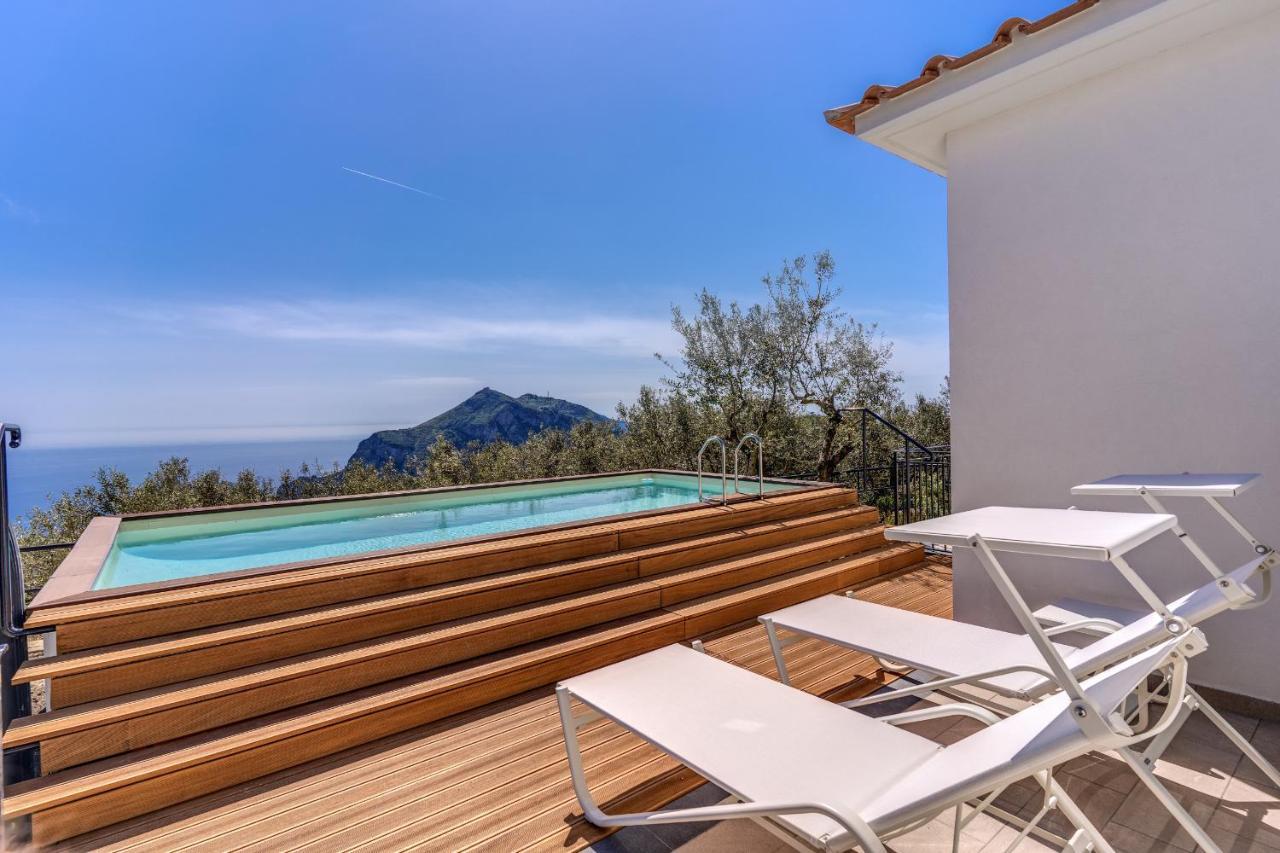 Villa Rusinella Minimalist Retreat With Sea Views มัสซาลูเบรนเซ ภายนอก รูปภาพ